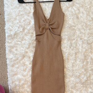 Elegant Tan Sleeveless Dress
